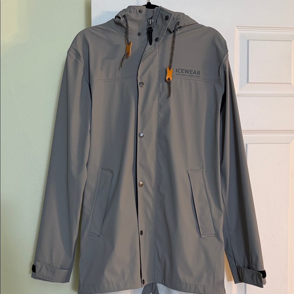 Women’s Gray Waterproof Hooded Jacket